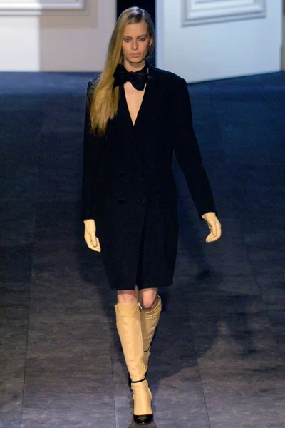 Look 29